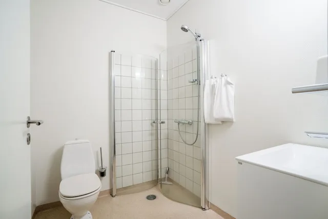 غرفة كومفورت رباعية بسرير كينج مع أريكة، Hotel Svanen, Grindsted 4/7