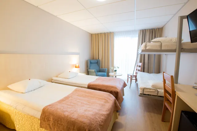 غرفة اقتصادية عائلية بسريرين منفصلين وأسرّة بطابقين، Tallinn Viimsi Spa 1/4