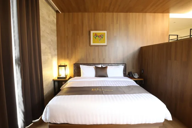 Suite, Double Bed, Corner, REST HOTEL 1/2