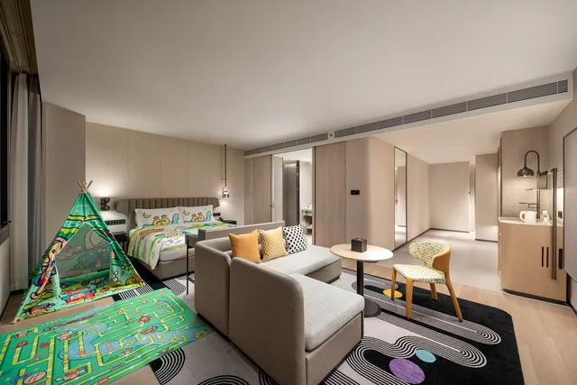 غرفة بريميوم بسرير مزدوج، Holiday Inn Shanghai Pudong Airport 2/4
