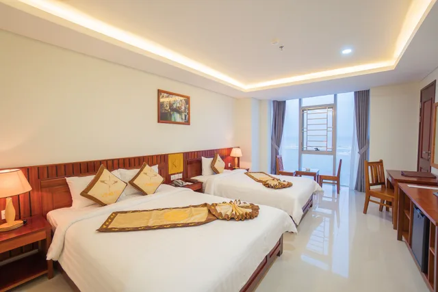 غرفة ديلوكس بسريرين كوين، Vinh Hoang Hotel 1/5