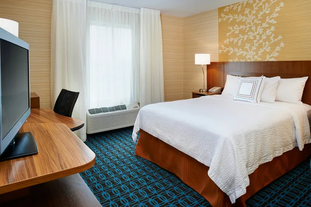 غرفة بسرير كوين، Fairfield Inn By Marriott Port Huron 1/2
