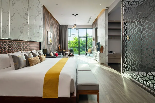 King Bed, Hot Tub, The Gems Mining Pool Villas Pattaya 1/3