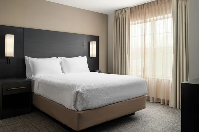 جناح استوديو بسرير كوين مع أريكة لذوي الإعاقة، Residence Inn Mt Olive At International Trade Center 1/4