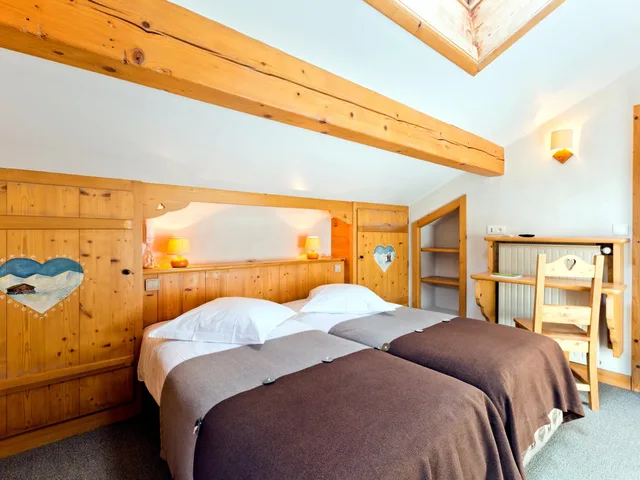 غرفة قياسية بسرير مزدوج، Hotel La Croix Saint Maurice 3/6