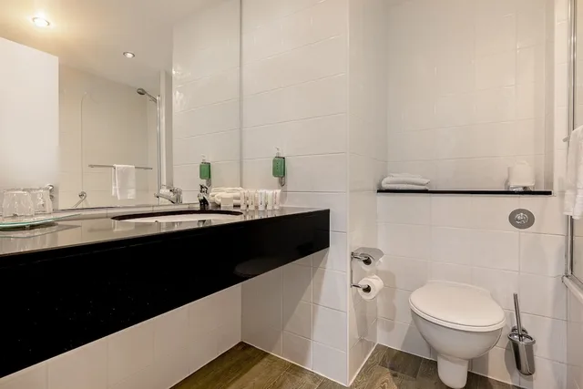 Standard, Twin Beds, Glasshouse Hotel 6/7