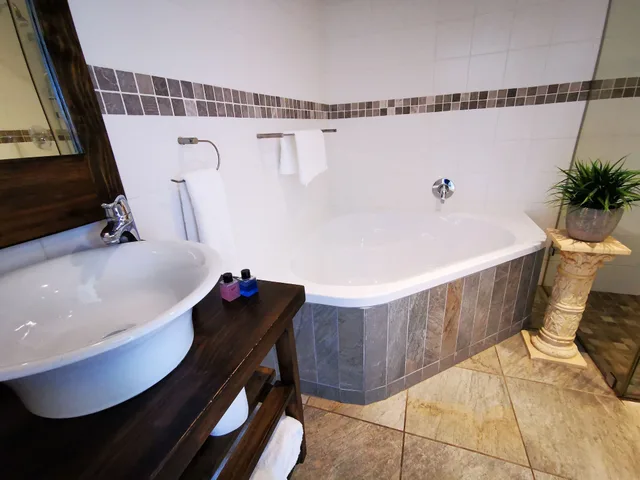 شقة بسرير كوين وسريرين منفصلين، Bellamente Sirene Guesthouse 3/3