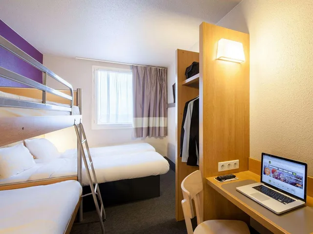 Room Assigned on Arrival, B&B HOTEL Paris Porte de la Villette 1/1