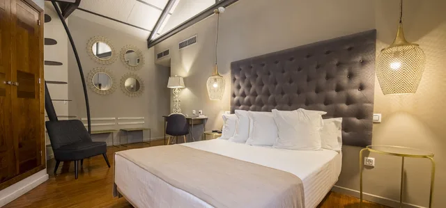 Standard, Double Bed, Abad Toledo 6/7