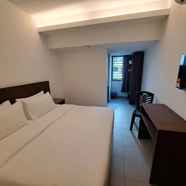 غرفة ديلوكس بسرير كينج، Hotel Al Abraar 2/9