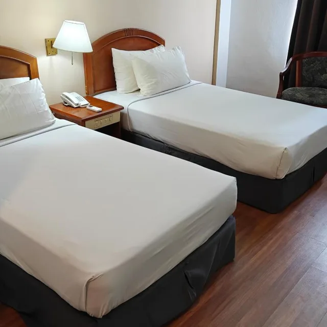 غرفة قياسية بسريرين منفصلين، Hotel Seri Malaysia Kuala Terengganu 6/9