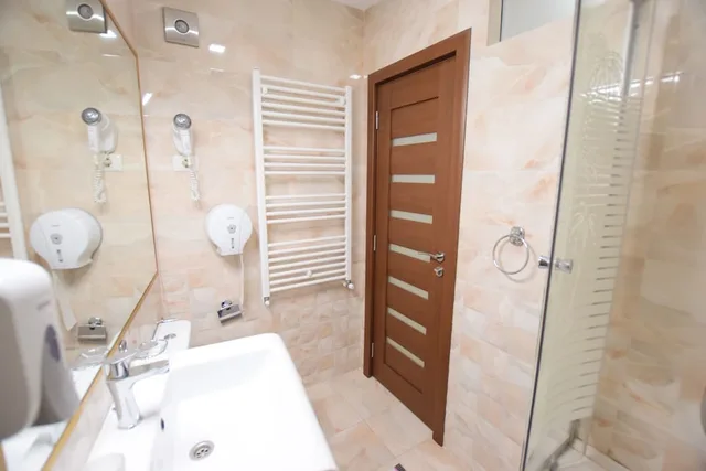 استوديو بسريرين كوين، Decebal Residence Apartments 9/9