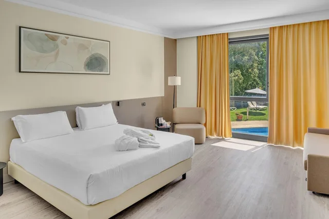 غرفة عائلية بسرير مزدوج مع أريكة، Roma Aurelia Antica Hotel 1/6