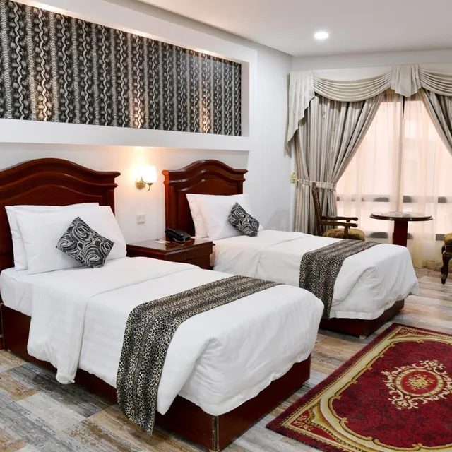 غرفة بسريرين منفصلين، Bahrain International Hotel 4/10
