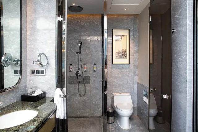 Superior, King Bed, City View, Pullman Yantai Center 5/10