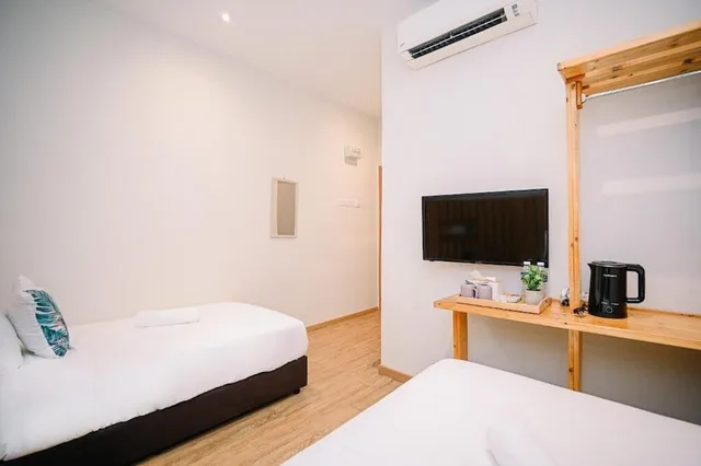 غرفة قياسية بسريرين منفصلين، Swing & Pillows @ Kota Warisan 2/4
