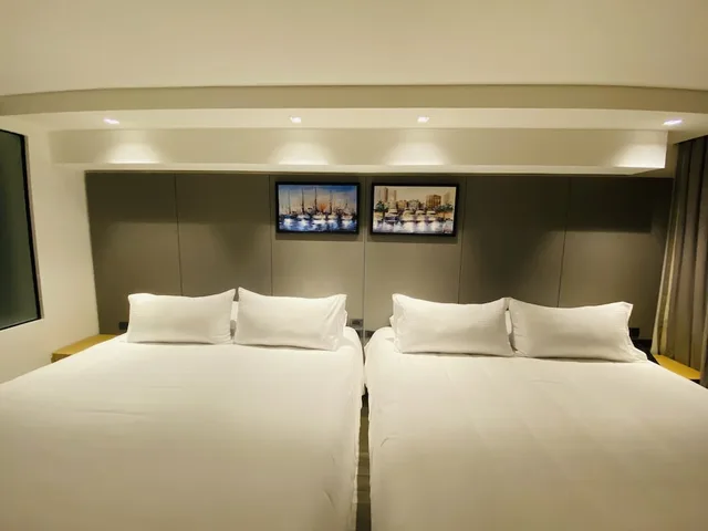 جناح استوديو غراند بسريرين كينج بجاكوزي، HOTEL LA CAPILLA 2/7