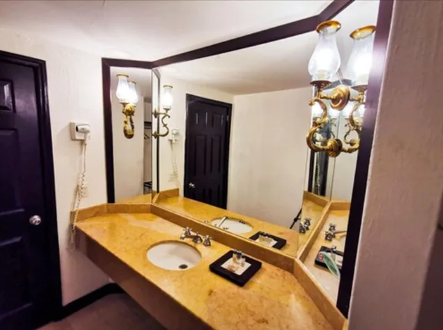 جناح عائلي، Country Hotel And Suites 3/3