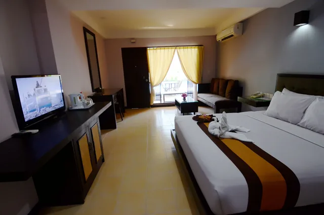 جناح تنفيذي، The Grand Santhi Hotel 9/10