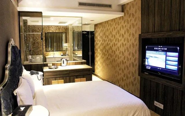 غرفة قياسية بسرير مزدوج بإطلالة على الشاطئ، White House Beach Resort 2/6