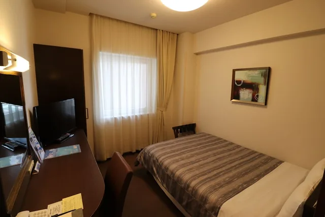 غرفة مفردة بسرير مزدوج للمدخنين، Hotel Route Inn Chitose Ekimae 6/10
