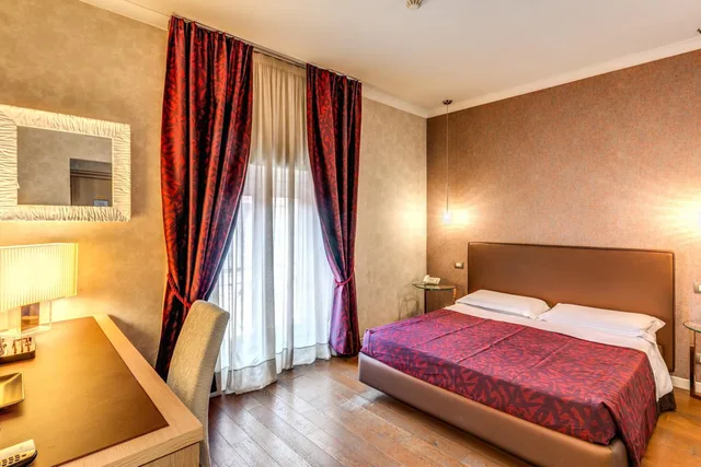 غرفة بسرير كوين، Boutique Hotel Roma 2/9