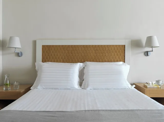 غرفة بسريرين منفصلين بإطلالة على الحديقة بشرفة، Kontokali Bay Resort and Spa 5/8