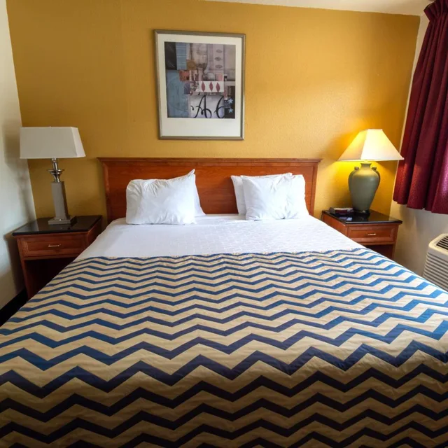 غرفة بسرير كينج، Hotel Inn Pendleton I-84 2/5