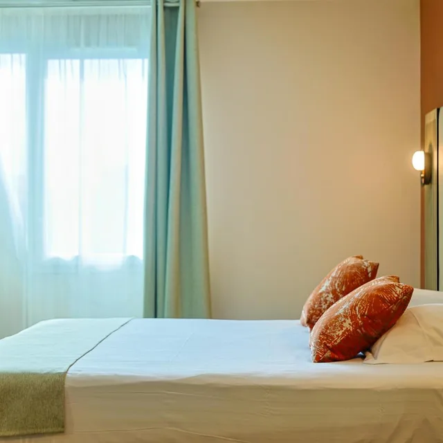 غرفة تنفيذية، Seven Urban Suites Nantes Centre 3/7