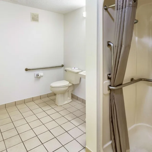 غرفة بسرير كوين لذوي الإعاقة، Motel6 Dayton Englewood 5/6