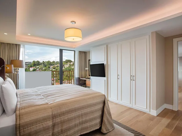 إقامة بسريرين كوين بإطلالة على المرسى بغرفتي نوم، The Grand Tarabya Managed by Accor 1/4