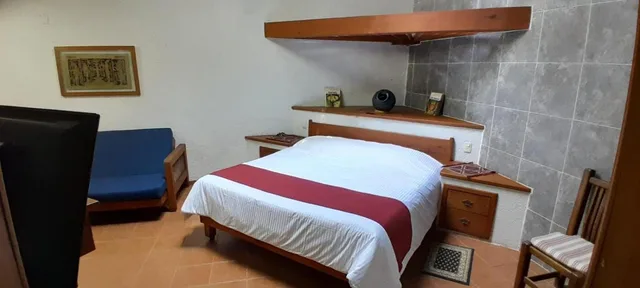 جناح جونيور، Hotel Casa Valle 5/10