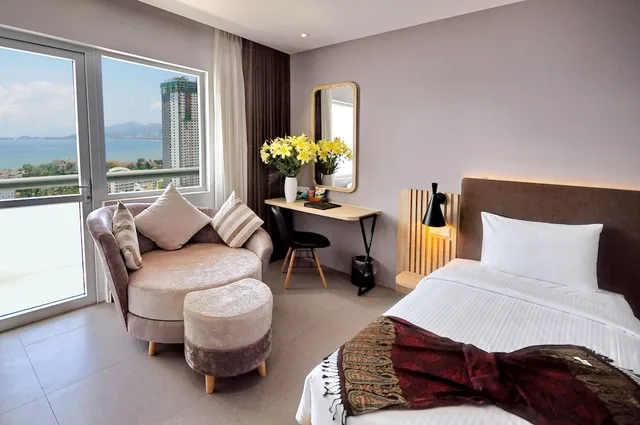 غرفة ديلوكس بسريرين منفصلين بإطلالة على البحر، Anrizon Hotel Nha Trang 6/10
