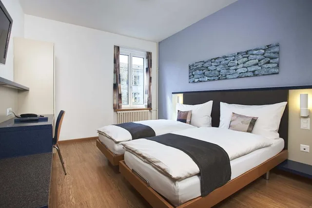 غرفة قياسية بسرير كينج، Bristol Hotel Zurich 1/2