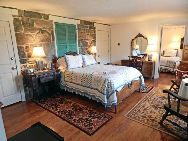 جناح بسرير كينج وسريرين منفصلين، Battlefield Bed &amp; Breakfast Inn 5/10