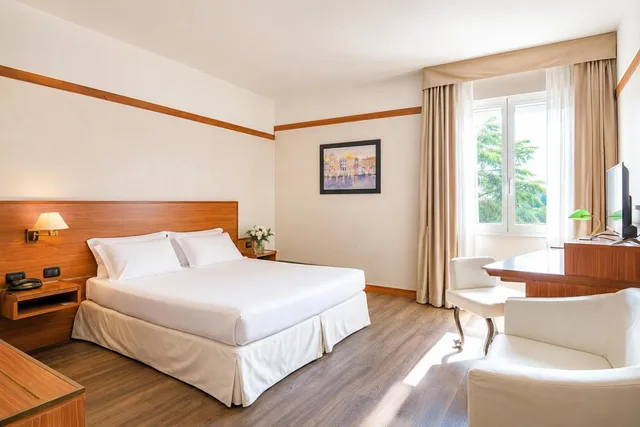 غرفة كلاسيكية بسرير مزدوج أو سريرين منفصلين، Shg Hotel Bologna 6/10