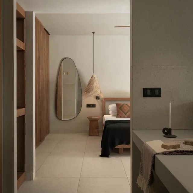 جناح، The Syntopia Hotel 10/10