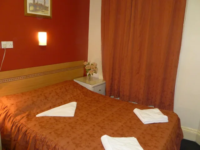 Family, Multiple Beds، Guilford House 3/5