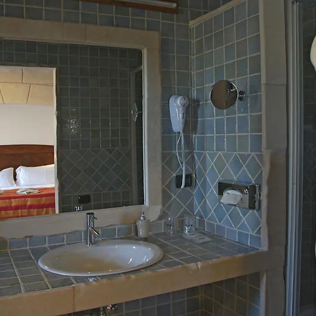 غرفة تنفيذية بسرير مزدوج، UNA Hotels Regina Bari 3/5