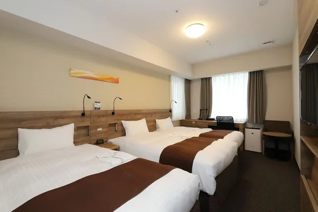 غرفة ثلاثية بثلاثة أسرّة للمدخنين، Smile Hotel Premium Osaka Higashi-Shinsaibashi 1/1