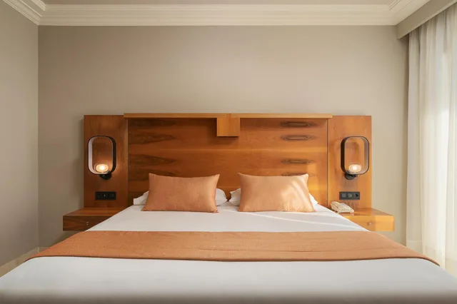 Supreme, King Bed, Sea View، Lopesan Costa Meloneras Resort and Spa 2/2