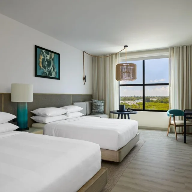 غرفة بسريرين كوين بإطلالة على النهر، Palmetto Marriott Resort & Spa 1/7