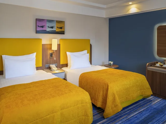 غرفة كلاسيكية بسريرين منفصلين، Movenpick Hotel Istanbul Asia Airport 2/6