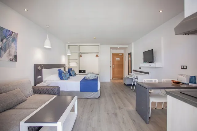Junior Suite, Studio, Twin Beds، Servatur Casablanca Suites & Spa - Adults Only 4/10