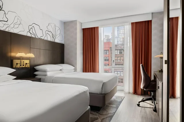 غرفة رباعية لذوي الإعاقة، Courtyard New York Manhattan Chelsea 1/2