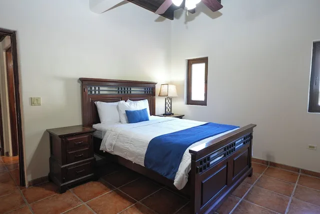 Condo, Luxury, Executive Level, Sofa، West Bay Lodge 4/8