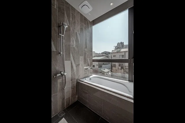 غرفة ديلوكس بسريرين منفصلين بإطلالة بحوض استحمام، Somer Hotel 5/5