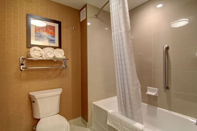 2 Bedrooms, Suite, 1 King or 2 Queen Beds, Homewood Suites by Hilton Waterloo/St. Jacobs 6/6
