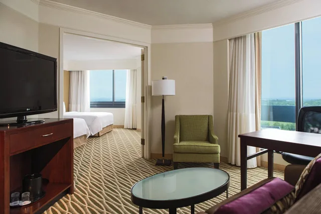 جناح بسرير كينج، Washington Dulles Marriott Suites 4/5