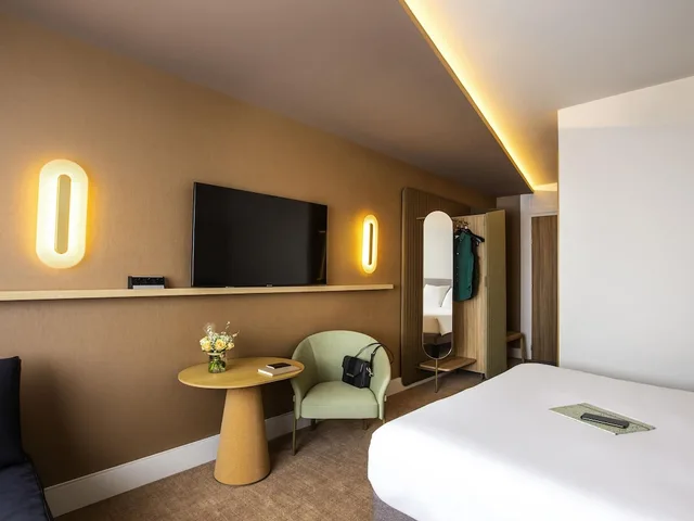 غرفة عائلية بسرير مزدوج وسريرين منفصلين، Novotel Nancy 5/7